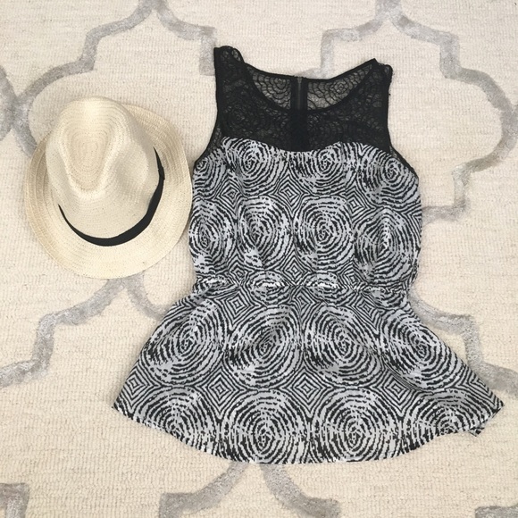 Forever 21 Sheer Tank Top - Picture 2 of 4